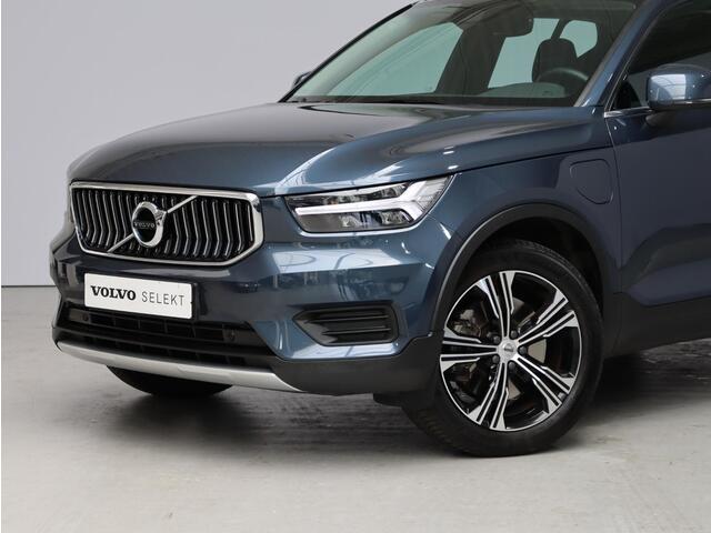 Volvo XC40 T4 Recharge Inscription Expression / Trekhaak / Stoel+stuurwielverwarming / 19" / Parkeersensoren Achter /