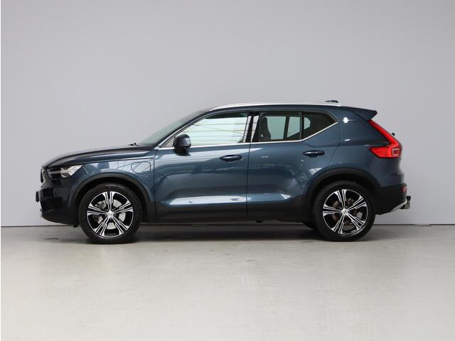 Volvo XC40 T4 Recharge Inscription Expression / Trekhaak / Stoel+stuurwielverwarming / 19" / Parkeersensoren Achter /
