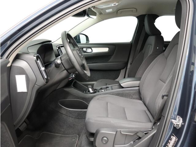 Volvo XC40 T4 Recharge Inscription Expression / Trekhaak / Stoel+stuurwielverwarming / 19" / Parkeersensoren Achter /