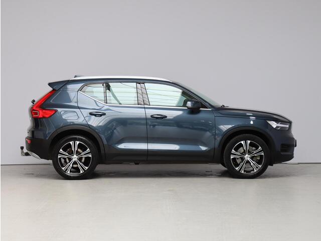 Volvo XC40 T4 Recharge Inscription Expression / Trekhaak / Stoel+stuurwielverwarming / 19" / Parkeersensoren Achter /