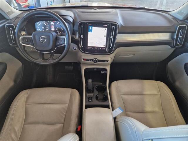 Volvo XC40 1.5 T4 Automaat Recharge Inscription Panoramadak | Harman Kardon Audio | IntelliSafe Surround