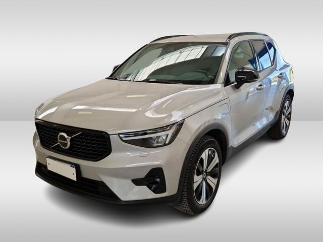 Volvo XC40 1.5 T4 Plug-in hybrid Plus Dark Getint glas | Nieuw model
