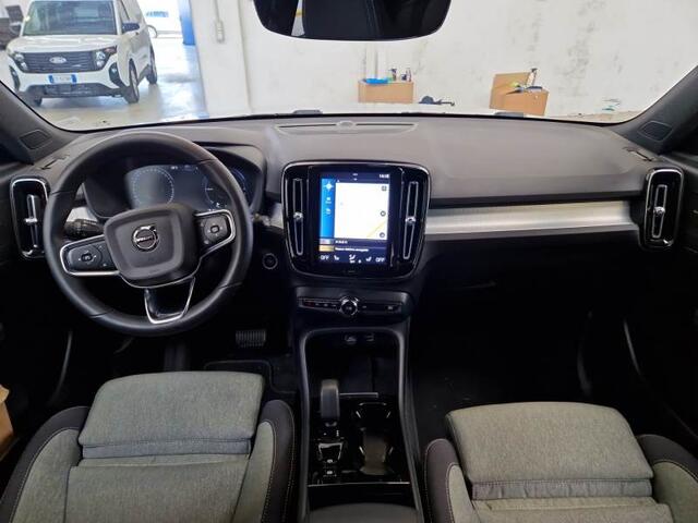 Volvo XC40 1.5 T4 Plug-in hybrid Plus Dark Getint glas | Nieuw model