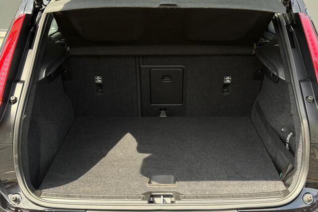 Volvo XC40 1.5 T5 Recharge Inscription - Keyless - ACC - Stoel/Stuur verwarmd - Carplay - Android - Camera - Rijklaar
