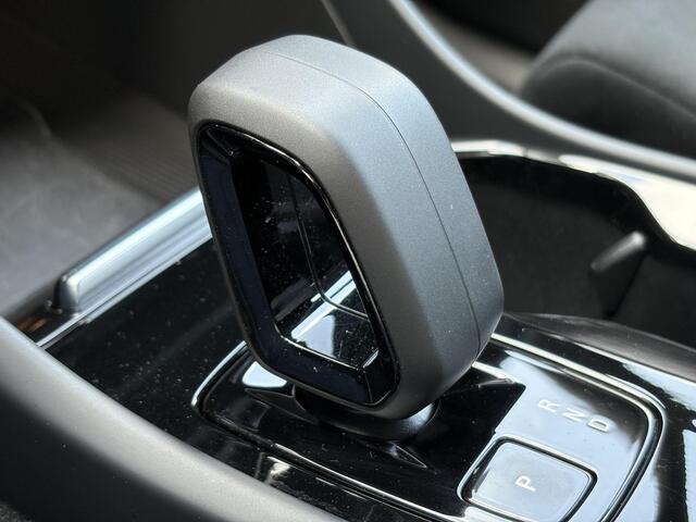 Volvo XC40 2.0 B3 Plus Dark | Harman/Kardon | Memory | Zitting verlengers | parkeersensoren vóór en achter | Google auto | Full LED | verwarmde voorstoelen en stuurwiel |