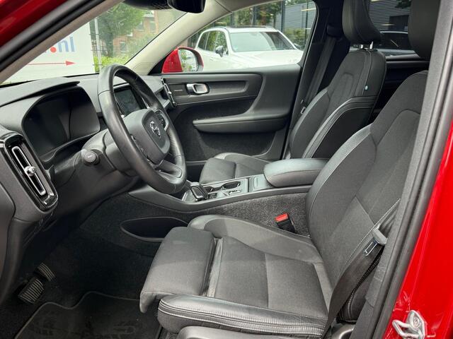 Volvo XC40 2.0 T4 Momentum Pro ZEER COMPLEET/Pano/360/Ad Cruise/El verst stoelen etc. etc.