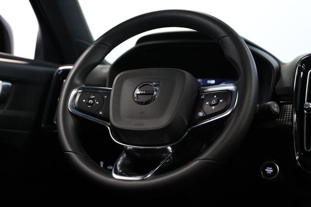 Volvo XC40 1.5 T5 Recharge R-Design | Trekhaak | Schuif-kantel dak | Verwarmbare voorruit
