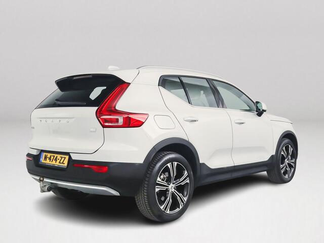 Volvo XC40 T4 Aut. Recharge Inscription | Panoramadak | Trekhaak | Stoel- en stuurverwarming