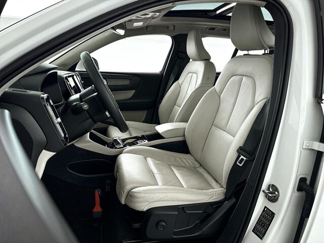 Volvo XC40 T4 Aut. Recharge Inscription | Panoramadak | Trekhaak | Stoel- en stuurverwarming