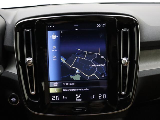 Volvo XC40 T5 262pk Inscription / Harman&Kardon audio / Lederen bekleding / Keyless entry / Elektr. achterklep / Camera achter /