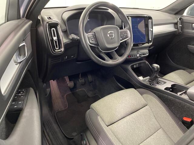 Volvo XC40 1.5 T2 Business Pro | Blis | Adaptieve cruise controle | Panorama dak | Zitting verlengers |