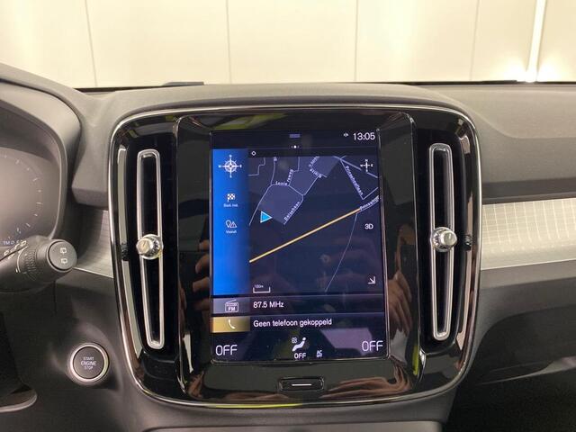 Volvo XC40 1.5 T2 Business Pro | Blis | Adaptieve cruise controle | Panorama dak | Zitting verlengers |