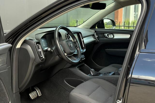 Volvo XC40 1.5 T4 Recharge R-Design - Camera - Stoel/Stuur verwarming - Navi - BLIS - Voorruit Verwarming - Rijklaar
