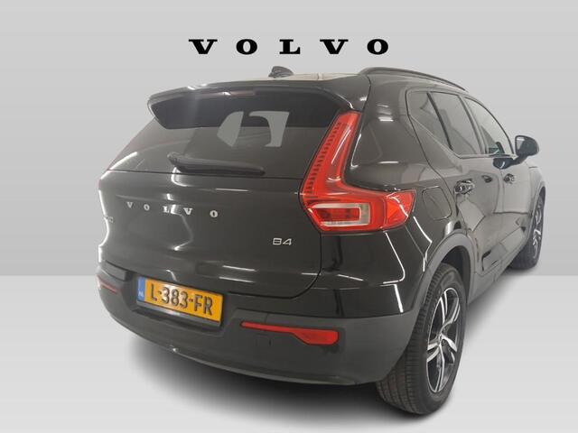 Volvo XC40 2.0 B4 R-Design | Trekhaak | 2100KG Trekgewicht | Blis | Adaptieve cruise controle | Keyless | reservewiel |