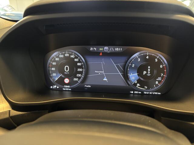 Volvo XC40 2.0 T5 AWD Intro Edition - BOMVOL - Leer / Panoramadak / Stuur- en stoelverwarming / Blis / Dab+ / Apple Carplay - Elek Trekhaak -