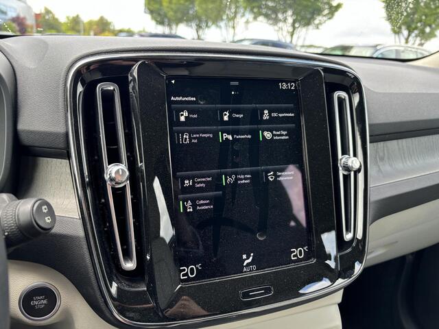 Volvo XC40 T5 Plug-in Hybrid Inscription | Keyless Entry | Blond Leder | Apple Carplay | Elektrische achterklep