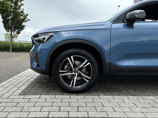 Volvo XC40 2.0 B4 Plus Dark | Harman/Kardon | Memorystoelen | Trekhaak | Stoel- & Stuurverwarming | Keyless Entry |