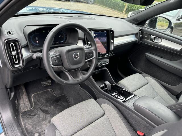 Volvo XC40 2.0 B4 Plus Dark | Harman/Kardon | Memorystoelen | Trekhaak | Stoel- & Stuurverwarming | Keyless Entry |