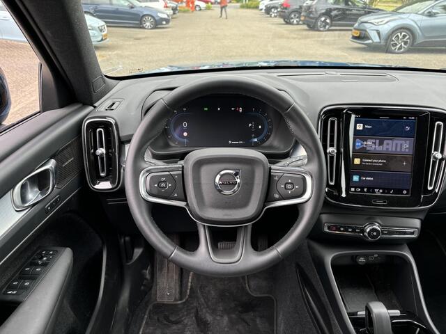 Volvo XC40 2.0 B4 Plus Dark | Harman/Kardon | Memorystoelen | Trekhaak | Stoel- & Stuurverwarming | Keyless Entry |