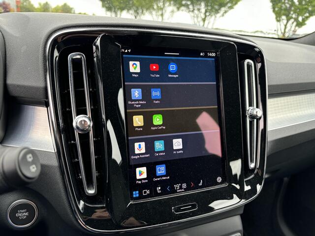 Volvo XC40 2.0 B4 Plus Dark | Harman/Kardon | Memorystoelen | Trekhaak | Stoel- & Stuurverwarming | Keyless Entry |