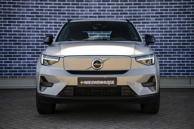 Volvo XC40 Single Motor Extended Range Plus 82 kWh Verwarmbare voorstoelen | Verwarmbaar stuurwiel | Warmtepomp | Adaptieve cruisecontrol | BLIS