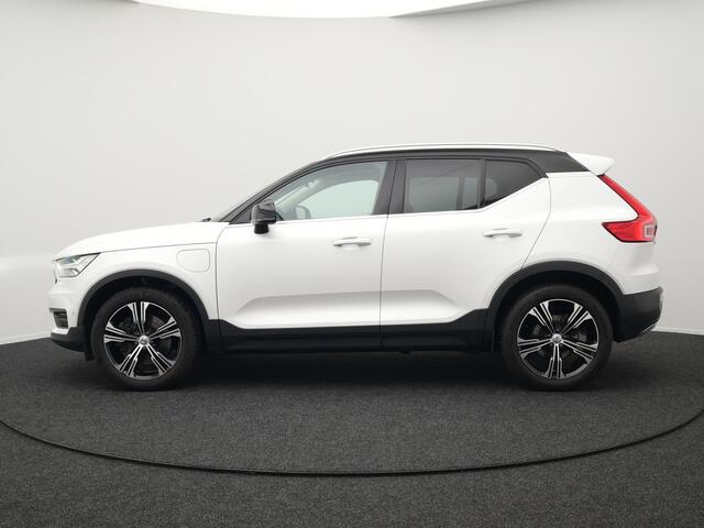 Volvo XC40 T4 Recharge Inscription Plug In Hybrid 211pk PHEV | Adaptive Cruise | Lederen Sportstoelen Memory | 360 Camera | Apple Carplay | Stuurverwarming | 18"L.M | DAB |