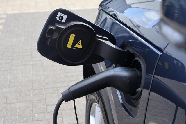 Volvo XC40 T5 Recharge Inscription Expression | Polestar Engineered | Elektr bedienbare stoelen