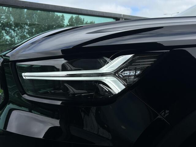 Volvo XC40 1.5 T5 Recharge R-Design PHEV, Automaat, Panoramadak, Leder/nubuck, Stoelverwarming, Stuurverwarming, Harman Kardon audio, Exterior styling kit, Extra getint glas vanaf B-stijl