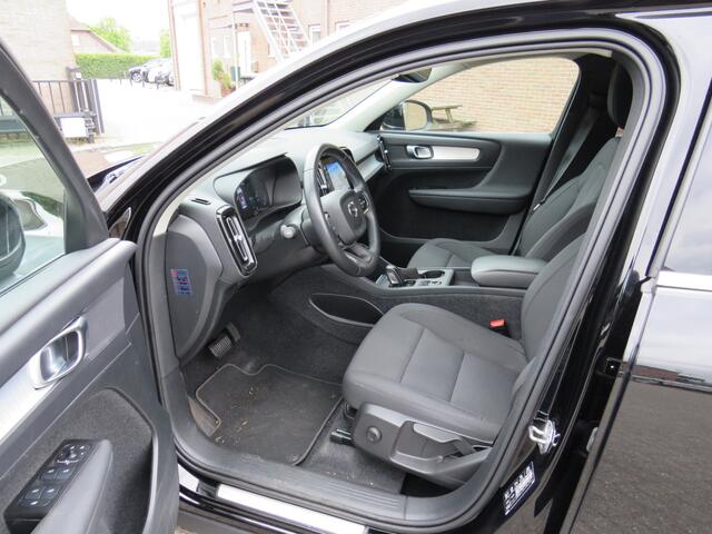Volvo XC40 1.5 T4 156Kw Recharge Inscription Expression * Rijklaarprijs incl. garantie * Trekhaak afn. * Privacy glas * Navi * PDC * Carplay Android