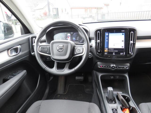 Volvo XC40 1.5 T4 156Kw Recharge Inscription Expression * Rijklaarprijs incl. garantie * Trekhaak afn. * Privacy glas * Navi * PDC * Carplay Android