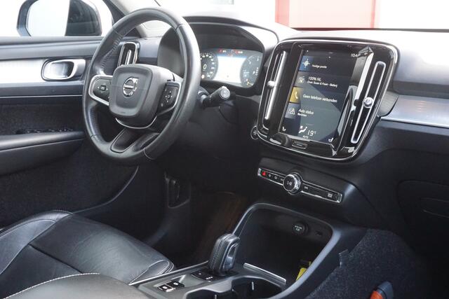 Volvo XC40 2.0 D3 AWD Momentum | Leder | Camera | Navigatie | Cruise Control | Origineel NL |