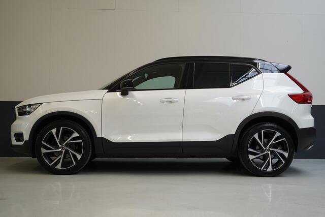 Volvo XC40 1.5 T3 163pk R-Design Automaat | Trekhaak | Navigatie | Camera | Apple Carplay | Two-Tone | 20"