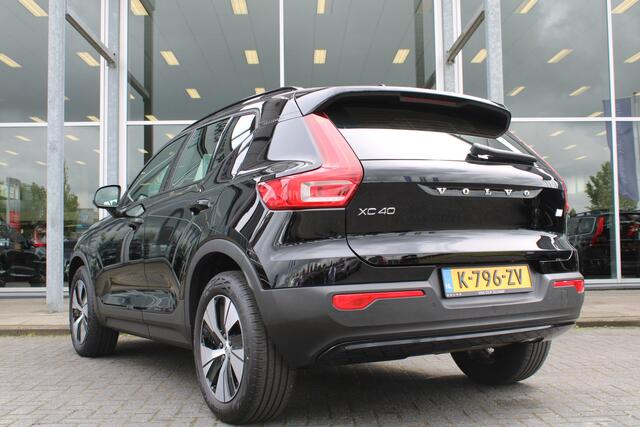 Volvo XC40 T4 Recharge R-Design Expression | Trekhaak | Camera | PDC voor + Achter | Adapt. Cruise