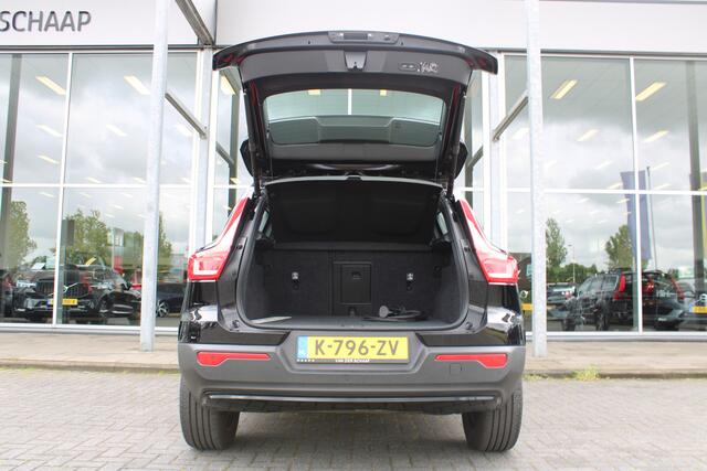 Volvo XC40 T4 Recharge R-Design Expression | Trekhaak | Camera | PDC voor + Achter | Adapt. Cruise