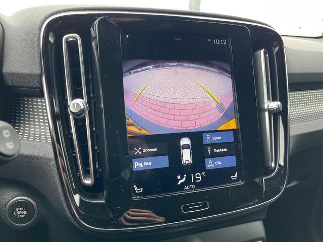 Volvo XC40 T4 190pk Geartronic R-Design | Trekhaak | Cruise Control adaptief | Stoelverwarming | Elektrisch achterklep | BLIS