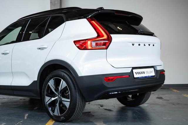 Volvo XC40 T5 Recharge R-Design | Panoramadak | Adaptive cruise control | Parkeersensoren voor + achter | Stoelverwarming | Parkeercamera | Wegklapbare trekhaak | Volvo on Call | Navigatie | Dealeronderhouden