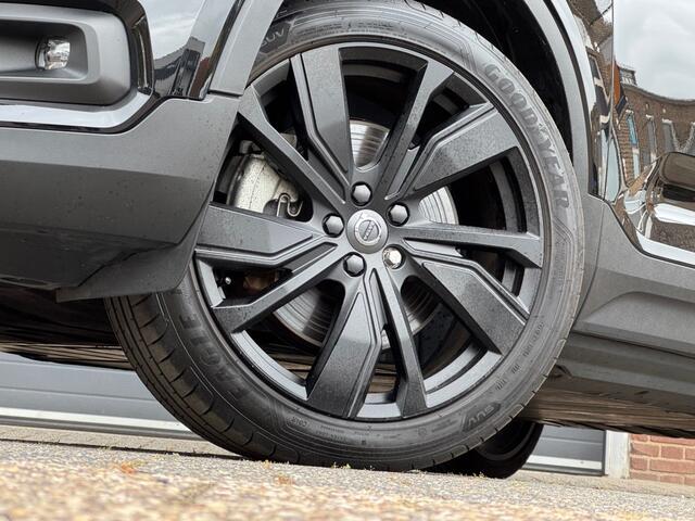 Volvo XC40 RECHARGE P8 408PK AWD R-DESIGN-BLACK EDITION PANO/LED/BOMVOL!