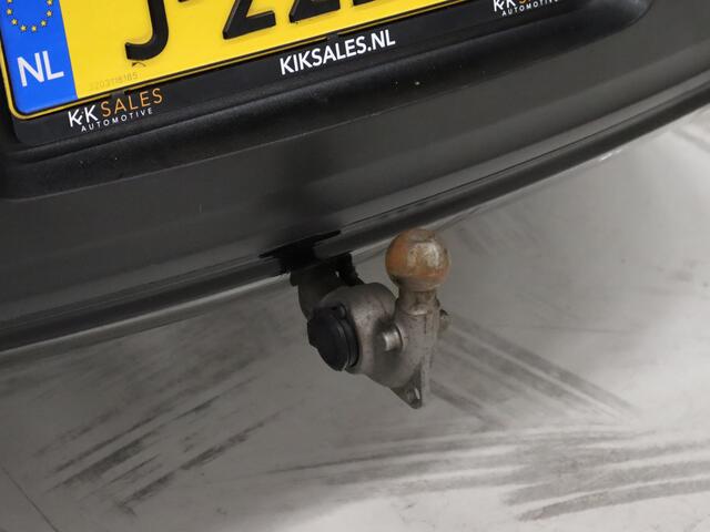 Volvo XC40 1.5 T5 Recharge R-Design Expression [TREKHAAK UITKLAPBAAR, MEMORY SEATS, CAMERA, STUURWIEL VERWARMD, STOELVERWARMING, ELEK. KOFFERKLEP, NIEUWSTAAT]