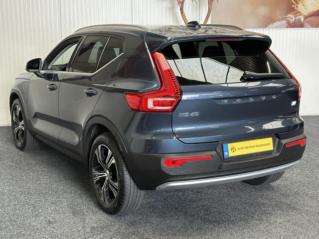 Volvo XC40 1.5 T4 RECHARGE INSCRIPTION FACELIFT ! ELEK. TREKHAAK NAVIGATIE CRUISE CONTROL CLIMATE CONTROL APPLE CARPLAY/ANDROID RIJSTROOKSENSOREN ACHTERUITRIJCAMERA ZEER MOOI !! 3010