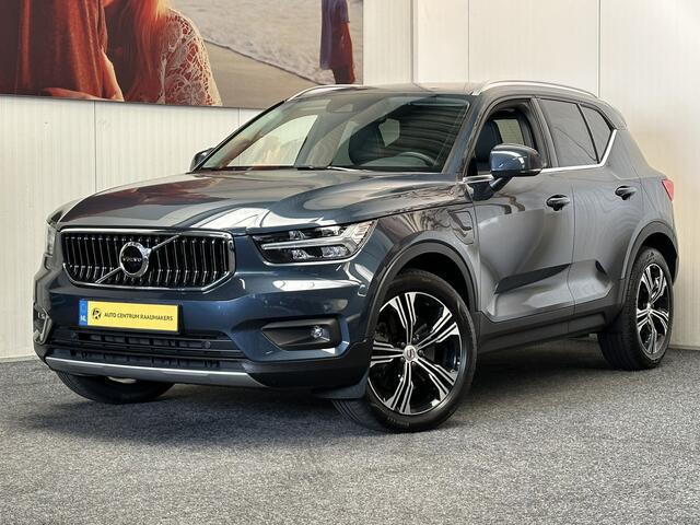 Volvo XC40 1.5 T4 RECHARGE INSCRIPTION FACELIFT ! ELEK. TREKHAAK NAVIGATIE CRUISE CONTROL CLIMATE CONTROL APPLE CARPLAY/ANDROID RIJSTROOKSENSOREN ACHTERUITRIJCAMERA ZEER MOOI !! 3010