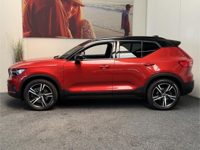Volvo XC40 1.5 T4 RECHARGE R-DESIGN ELEK.TREKHAAK NAVIGATIE CRUISE CONTROL CLIMATE CONTROL APPLE CARPLAY/ANDROID RIJSTROOKSENSOREN DODEHOEKSENSOREN ACHTERUITRIJCAMERA ZEER MOOI !! 3010