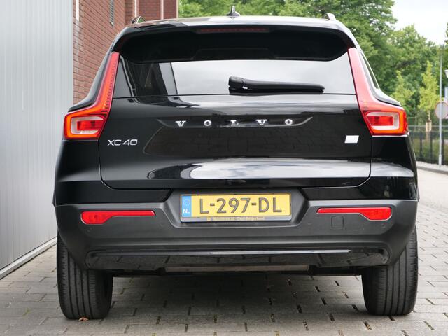 Volvo XC40 1.5 T4 Recharge 211pk R-Design Expression AUTOMAAT Harman-Kardon Sound / Leder / 19inch / Trekhaak