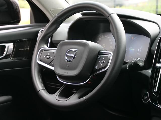 Volvo XC40 1.5 T4 Recharge 211pk R-Design Expression AUTOMAAT Harman-Kardon Sound / Leder / 19inch / Trekhaak