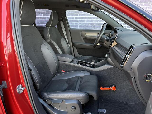 Volvo XC40 Recharge P8 AWD R-Design Adaptieve cruise control | Blis | Elektrisch/panorama dak | Harman&kardon audio | Stoel en stuur verwarming | 360gr Camera |