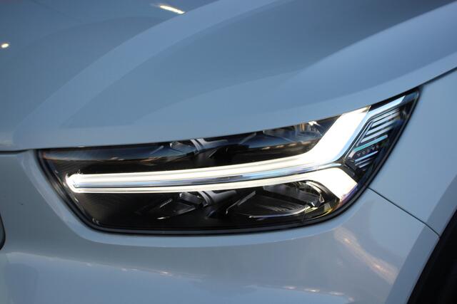 Volvo XC40 2.0 T4 Inscription | 190PK | Camera | El. Trekhaak
