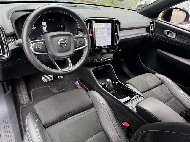 Volvo XC40 Recharge P8 AWD R-Design 408pk | Trekhaak Uitklapbaar | Navigatie | Apple Carplay/Android Auto | Stuur- + Stoelverwarming | Adapt. Cruise Control | Rijklaarprijs!