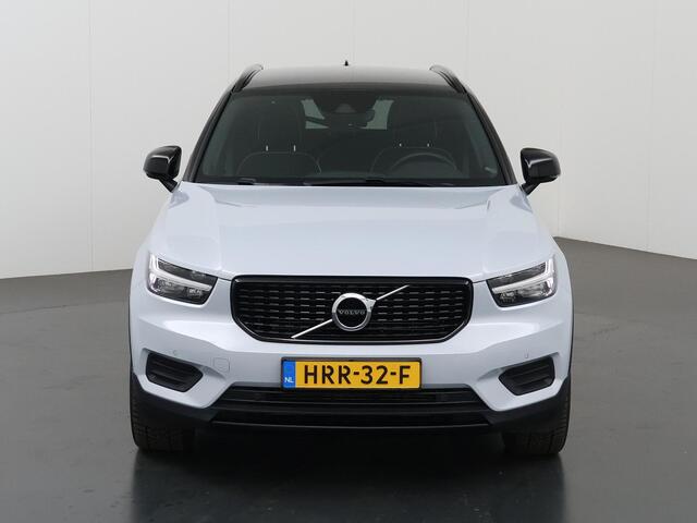Volvo XC40 1.5 T5 Plug-in hybrid R-design | Apple Carplay/Android Auto | Cruise Control | DAB | Navigatiesysteem | Parkeercamera |