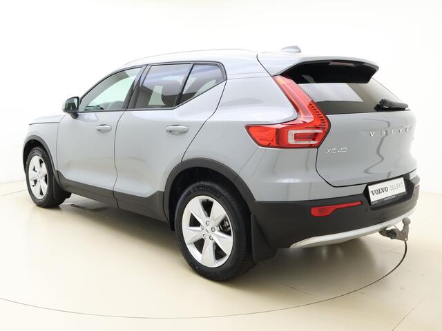 Volvo XC40 B4 211pk Core / Adapt. Cruise / BLIS / Mistlampen / El. Trekhaak / Stoel + Stuurw. Verwarming / 18'' + All Season Banden / Keyless / El. Achterklep / PDC + Camera /