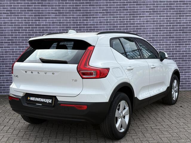 Volvo XC40 1.5 T2 Momentum Core | Camera | Navigatie | LED koplampen | Parkeersensoren V+A | Carplay | On Call |