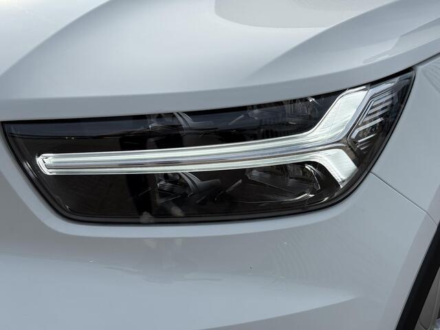 Volvo XC40 1.5 T2 Momentum Core | Camera | Navigatie | LED koplampen | Parkeersensoren V+A | Carplay | On Call |